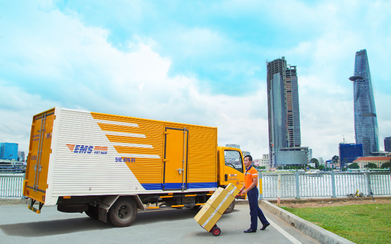 Đơn vị vận chuyển nhanh ems